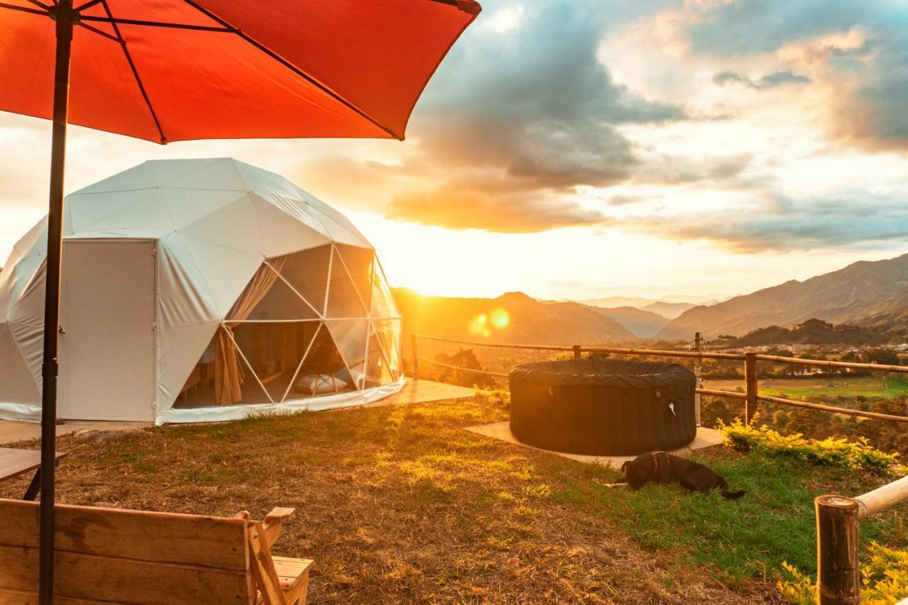 Guaia Terra Glamping Hotel Pacho Bagian luar foto